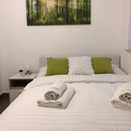 Modern Center Studio Under The Castle II Free Parking Ljubljana Exterior photo